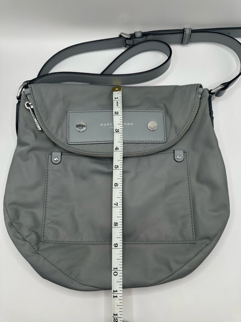 Marc Jacobs Gray Nylon Crossbody Pouch Bag - Picture 3 of 7